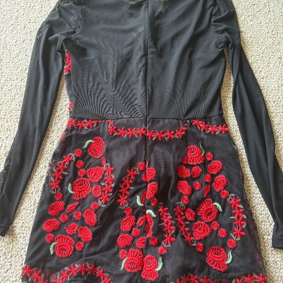 A'GACI Black Romper – M – Gothic, Lace-Up, Sexy Festival Look - Picture 5 of 9